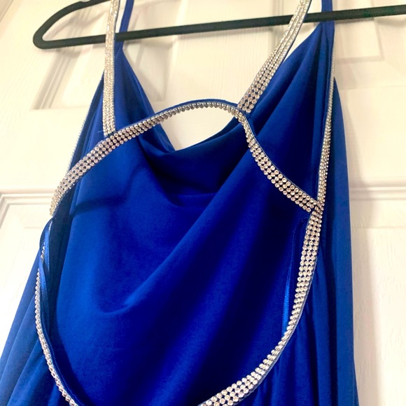 3/$20🍁FORMAL DRESS - Picture 8 of 9